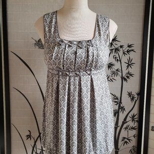 [Max Edition] Gray & White Whimsical Blouse Top